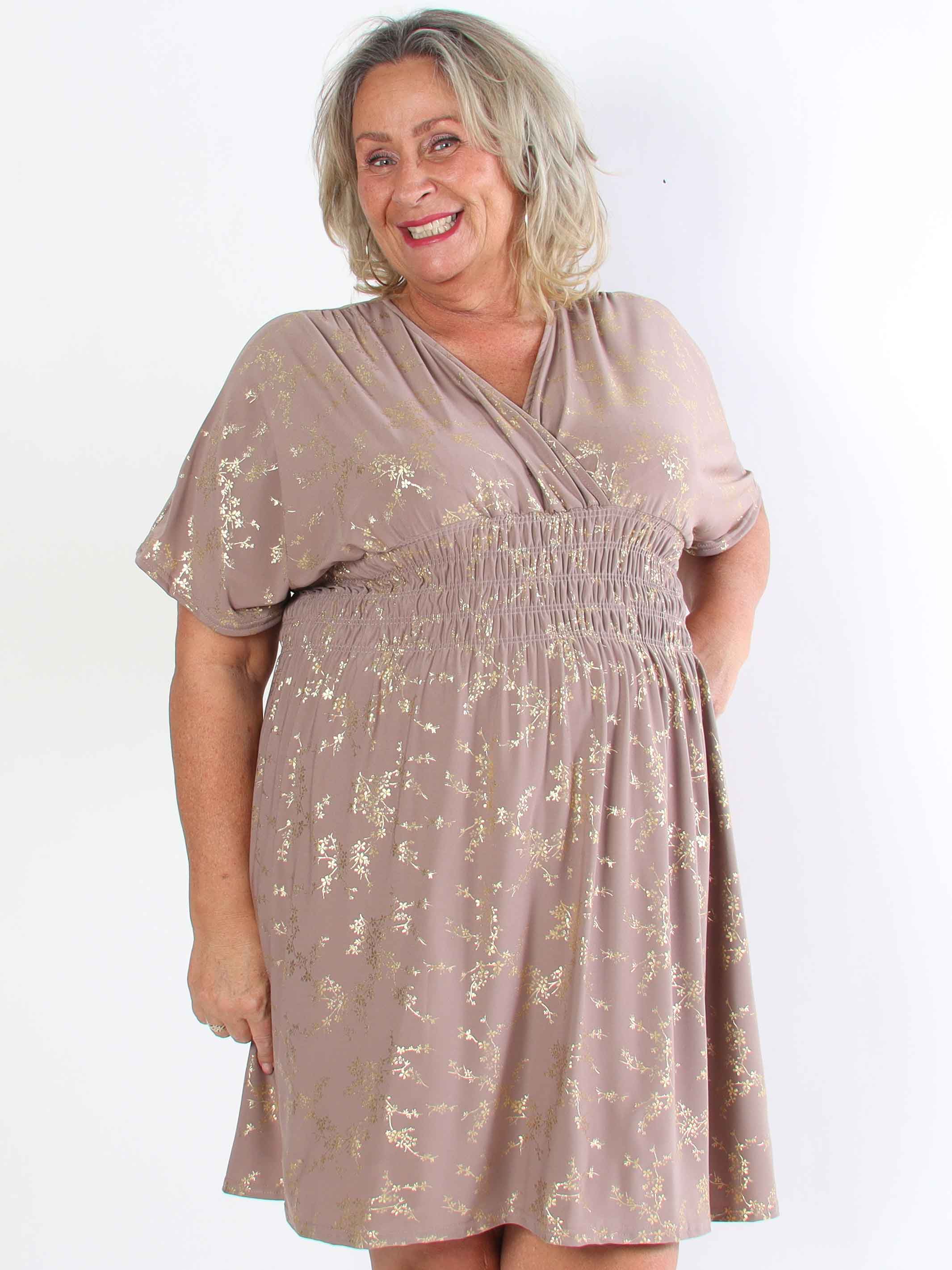 Pams Gold Short - Elastisk plus size kjole detaljeret med guld blomster
